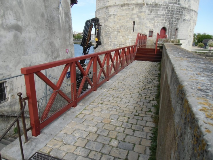 Passerelle Tour de la Chaine