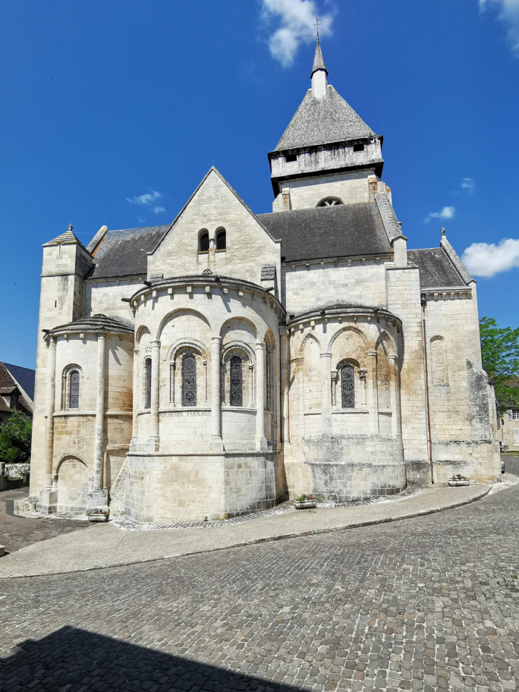 EGLISE ST MARCEL